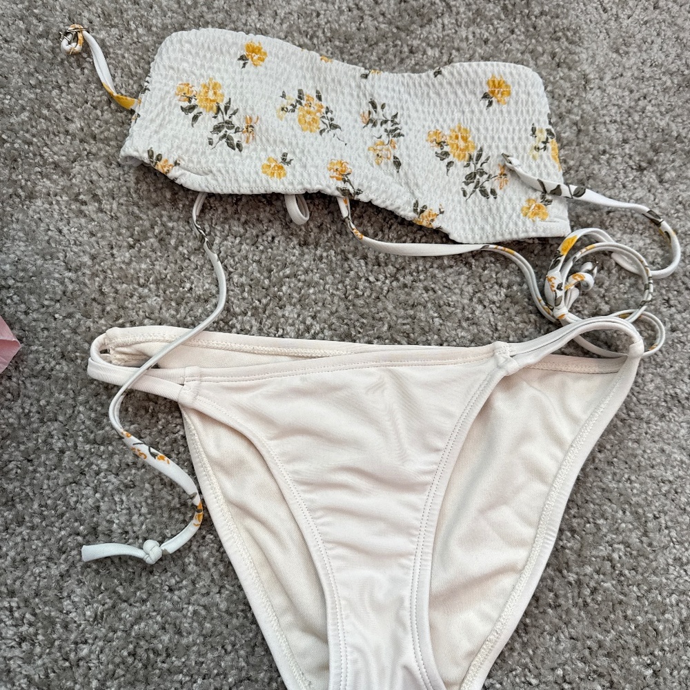 Bathing suit